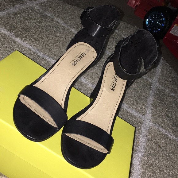 Kenneth Cole Reaction Shoes - LIKE NEW!! Kenneth Cole open toe strappy wedge 8.5